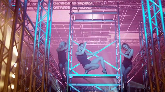 MAYA BEROVIC FEAT. JALA BRAT & BUBA CORELLI - TO ME RADI (OFFICIAL VIDEO)