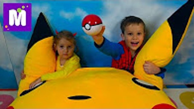 Мистер Макс новые серии подряд 2020 Покемон Go Челлендж на машинах Мальчики против девочек Игрушки Pokemon МакДональдс