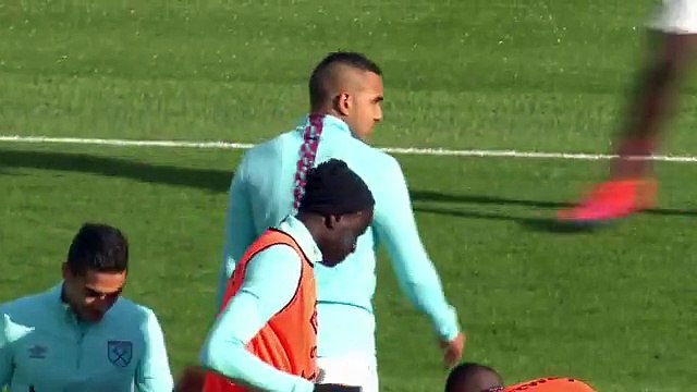 Dimitri Payet jongle avec son chewing-gum