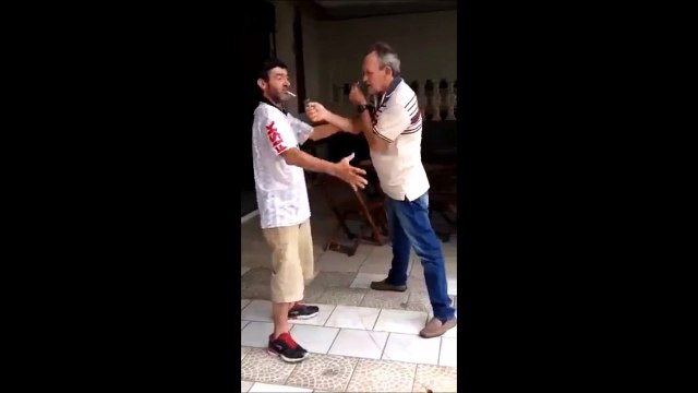 T'as du feu ! Ahaha les gars bourrés