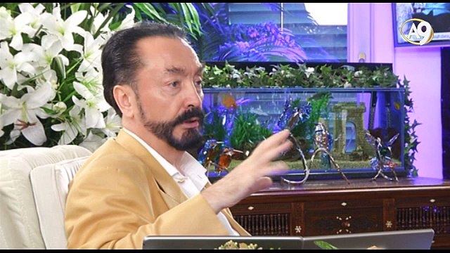 Serkan Üstüner’i İngiliz derin devletinin oyunlarını ortaya çıkardığı için tebrik ediyoruz.