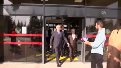 Fransa Dışişleri Bakanı Ayrault, Açıklamalarda Bulundu