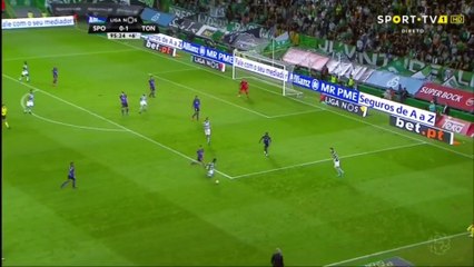 Joel Campbell e os festejos exuberantes