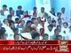 PM Nawaz Sharif Ki Speech Ke Dauran PMLN Worker Naaray Lagata Hua Kursi Se Neeche Girr Parra