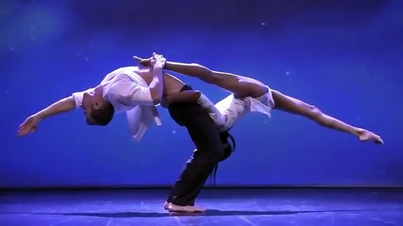 Beautiful Mesmerising Dance