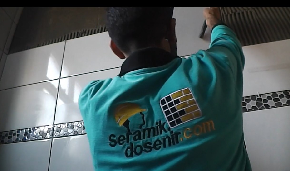 FAYANS USTASI # Hızlandırılmış Banyo wc fayans döşeme