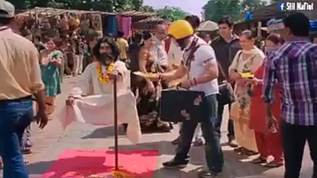 hahahah very funny video scene in PK Amir Khan - must watch