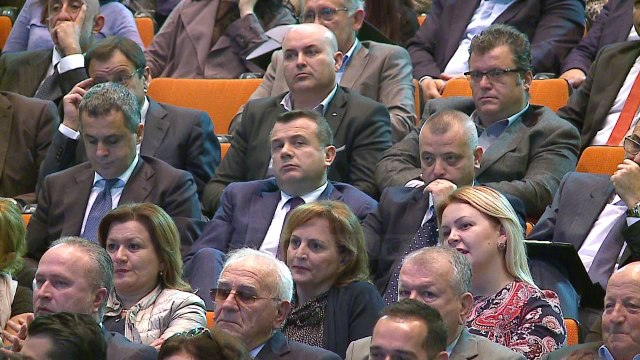 Beteja për Gon Dukën mes PS dhe PD - Top Channel Albania - News - Lajme
