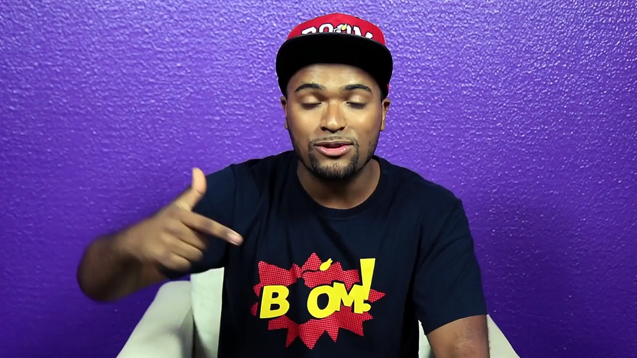 Un mec piège des gens dans un ascenseur en leur faisant croire qu'il a une énorme chiasse