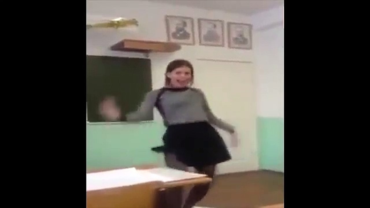 crazy girl dans