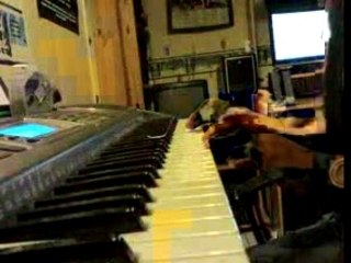 Debutante - Ave Maria au Piano