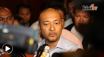 "Last sekali jawatan MB pun bagi kat orang," cerita Azimi pasal Mukhriz