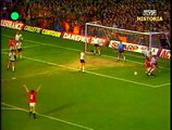 28.11.1984 - 1984-1985 UEFA Cup 3rd Round 1st Leg Manchester United 2-2 Dundee United FC
