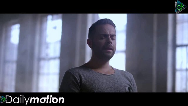 Ηλίας Βρεττός - Και Κάτι Ακόμη (Official Video Clip)