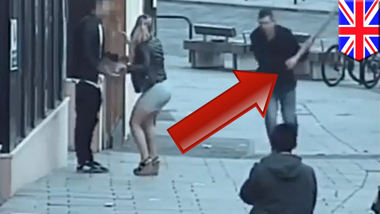 Racial attack: Thug smashes Spanish speaking man with plank, tells him to speak English - TomoNews