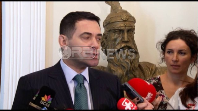 Ora News - Ahmetaj: Falje detyrimeve për bizneset që kanë krijuar borxh deri në 2010