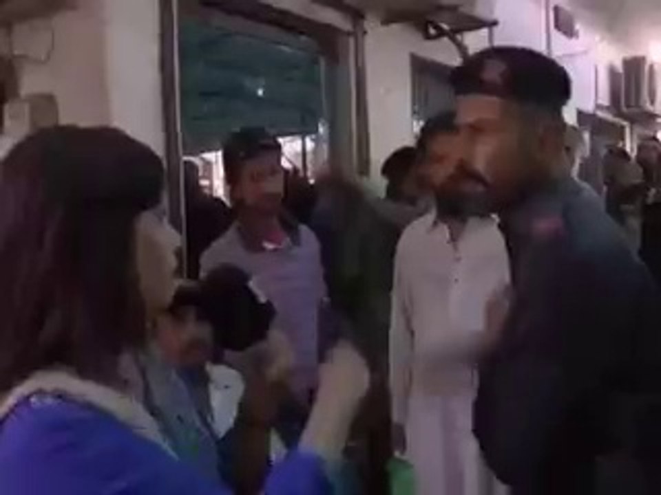 Watch What Policeman did with anchor