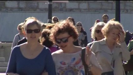 Ora News - Meta-Tsipras: Një plagë edhe kur e përkëdhel përsëri e lëndon