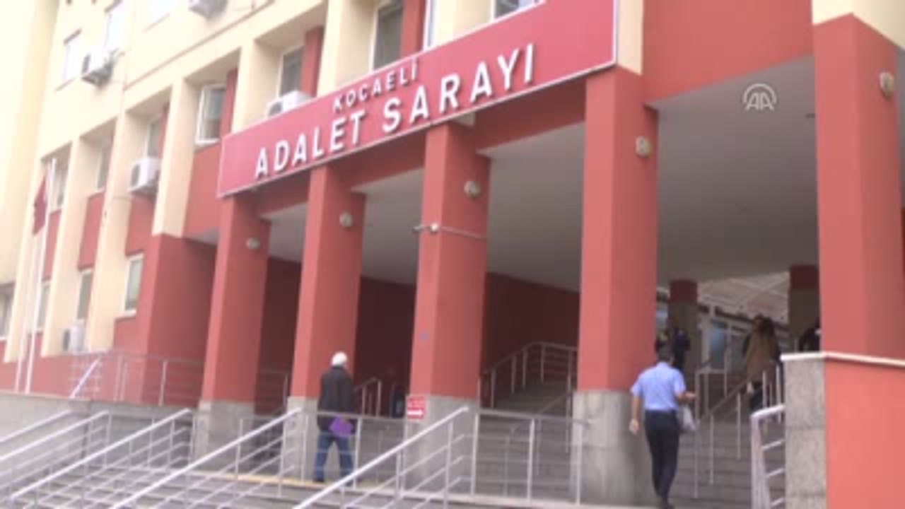 Fetö'nün Darbe Girişimine Ilişkin Soruşturma - 17 Kamu Çalışanı Adliyeye Sevk Edildi