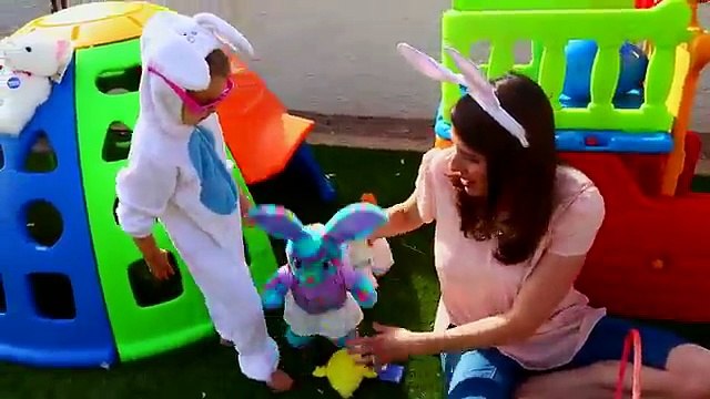 Build-A-Bear Workshop GIANT Egg Hunt with HUGE Surprise Eggs & Easter Bunny Baskets Hide & Go Seek