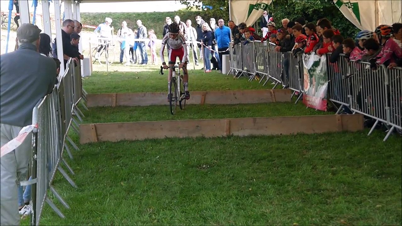 Saut de planches et wheeling Cyclo-cross de Guidel 2016