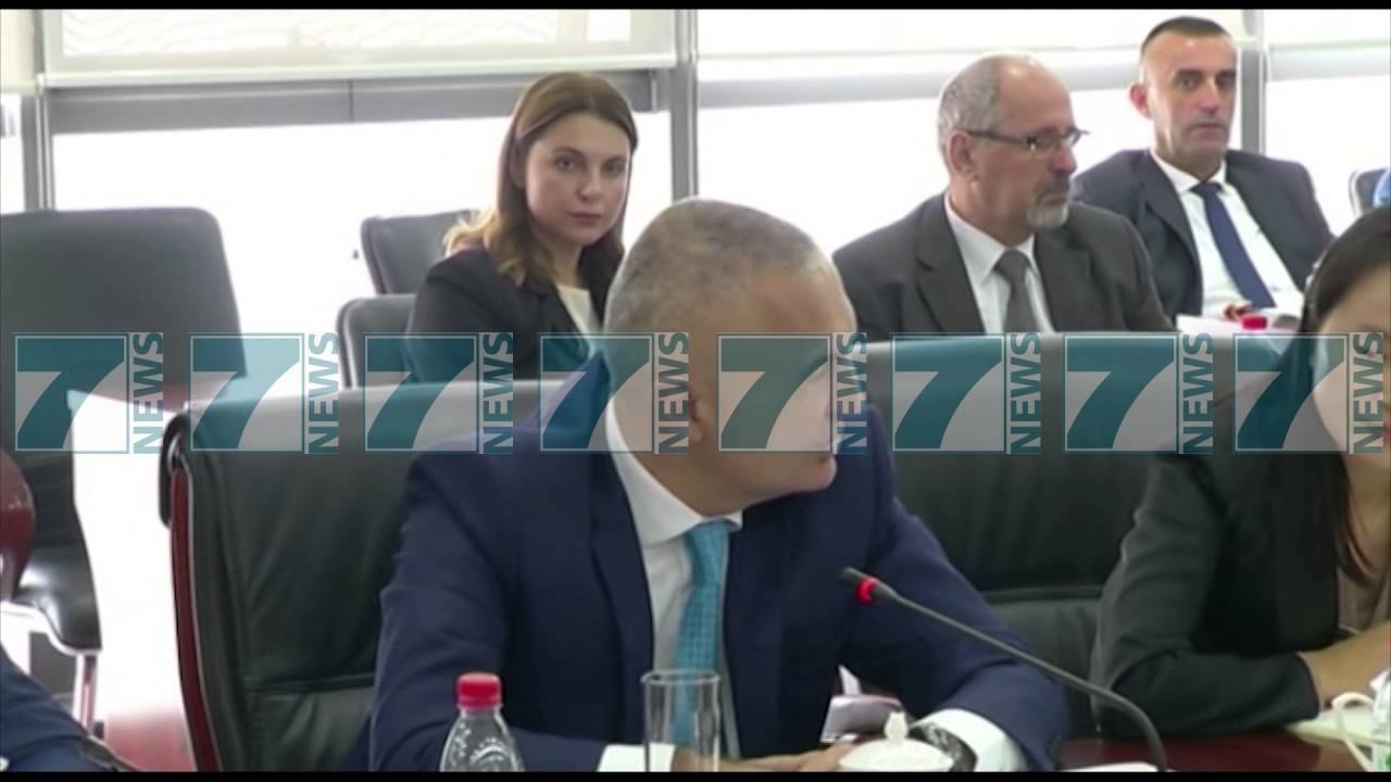 META TAKIME ME BIZNESMENET GJATE VIZITES NE KINE - News, Lajme - Kanali 7