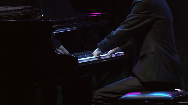 Alexey Romanov, pianiste sans mains en LIVE au Nordic Business Forum