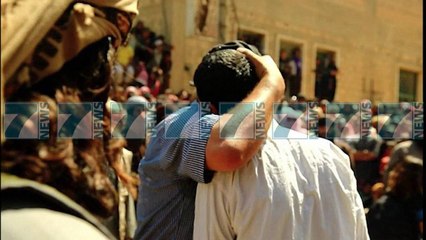 EKZEKUTIM BRUTAL I ISIS NE SIRI NDAJ DY PERSONAVE  - News, Lajme - Kanali 7