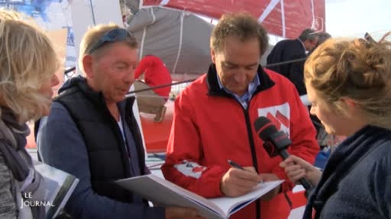 Départ du Vendée Globe 2016 : Séance dédicace à Port Olona