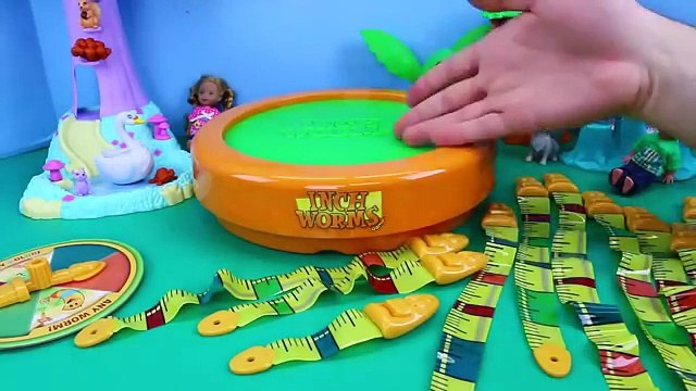 Inch Worms Family Game Night Toy & Kids Board Game Challenge + Surprise Gummy Bears DisneyCarToys