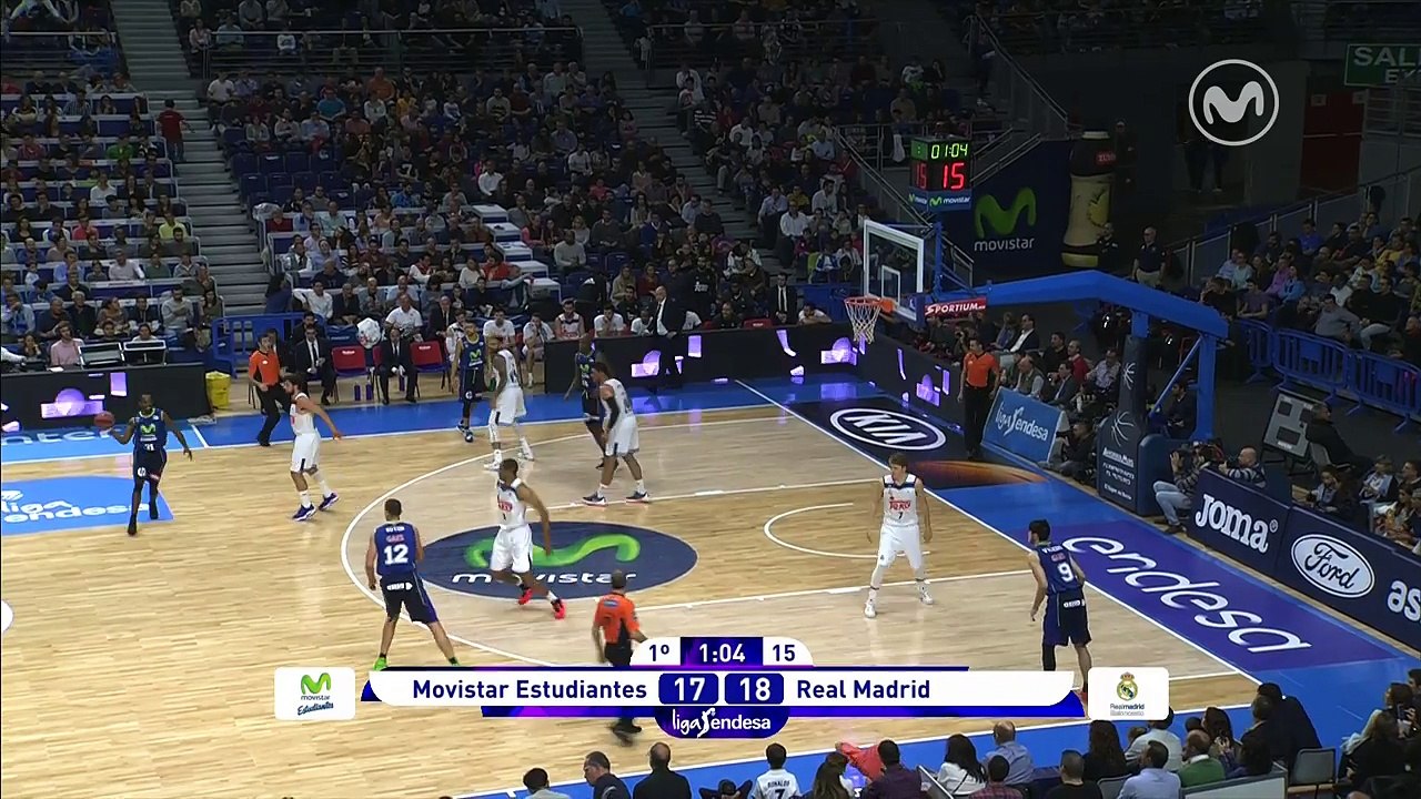 Anthony Randolph claque un dunk à la Vince Carter en Espagne !
