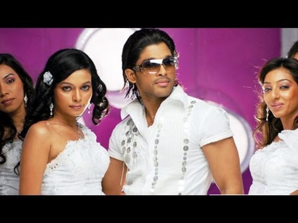 Varudu movie Songs - Saare Jahaa - Allu Arjun Bhanu Sri Mehra