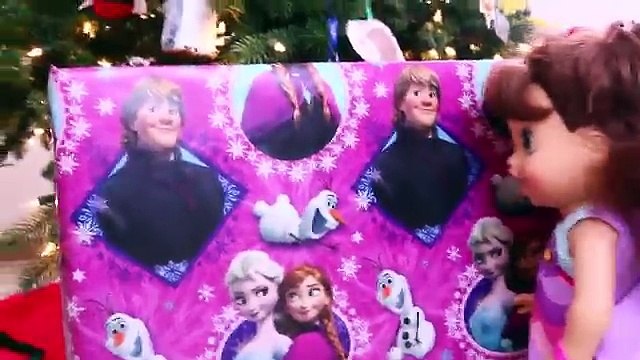 Baby Alive Drives Scooter & Crash ❤ Lucy Doll Hurt on Christmas Surprise Toy Bike by DisneyCarToys