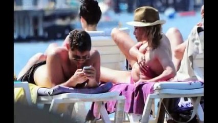 SERAY SEVER ve TAŞ GİBİ POPOSU