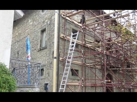 Accumoli (RI) - Terremoto, lavori al Palazzo del Cardinale di Grisciano (21.10.16)
