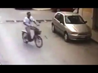 Noicattaro (BA) - Rapinava anziani per strada, arrestato 34enne (18.10.16)