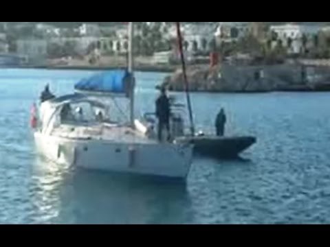 Santa Maria di Leuca (LE) – Migranti, bloccato veliero, fermati due scafisti (18.10.16)