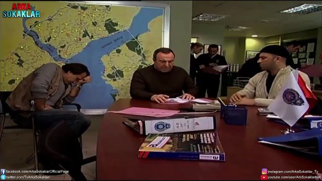 Arka Sokaklar - Hüsnü İshal Oluyor.