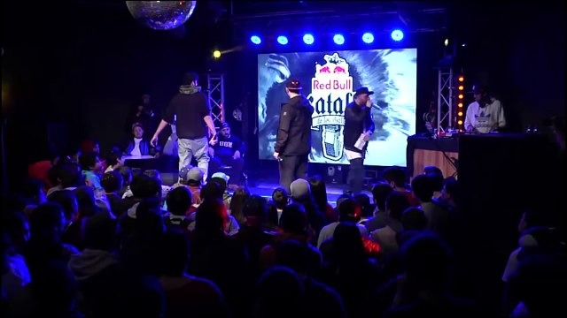 DEZE vs MANTRA - Octavos Semifinal Concepción (Chile) 2016 - Red Bull Batalla de los Gallos