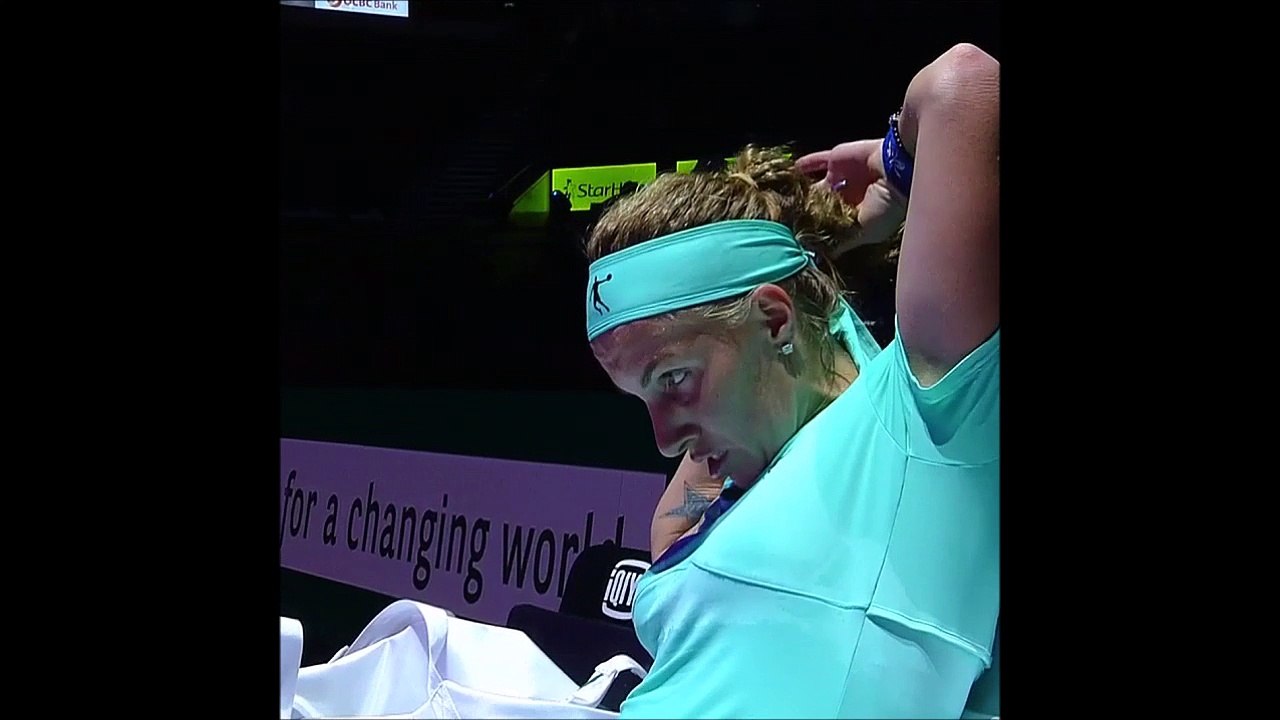 Svetlana Kuznetsova Cuts Her Hair In A Tennis Match!