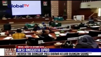 Merasa Tak Dianggap, Anggota DPRD Lempar Palu Sidang Keluar Ruangan Sidang di Medan Sumatera Utara