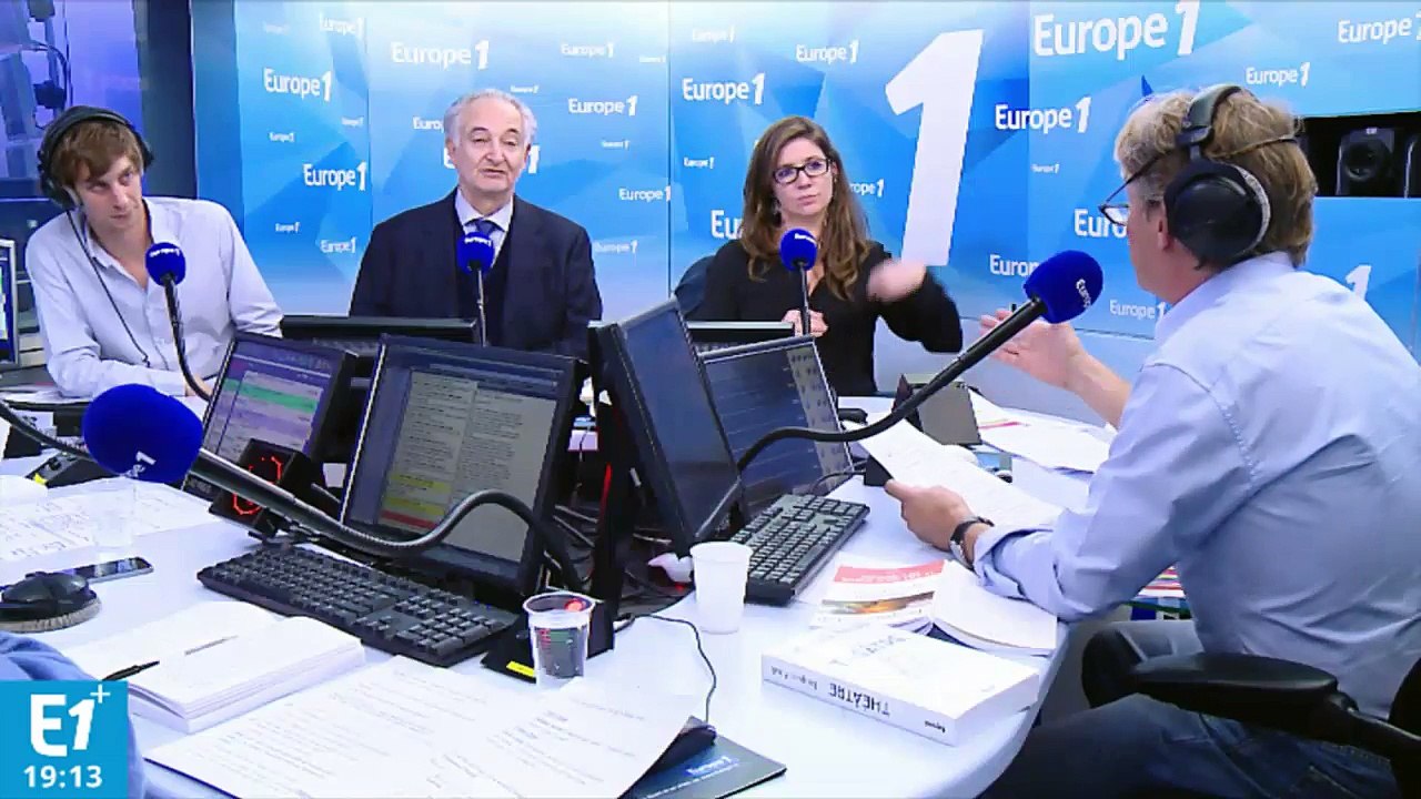 Pour Jacques Attali, François Hollande "a fait lui-même son propre reportage"