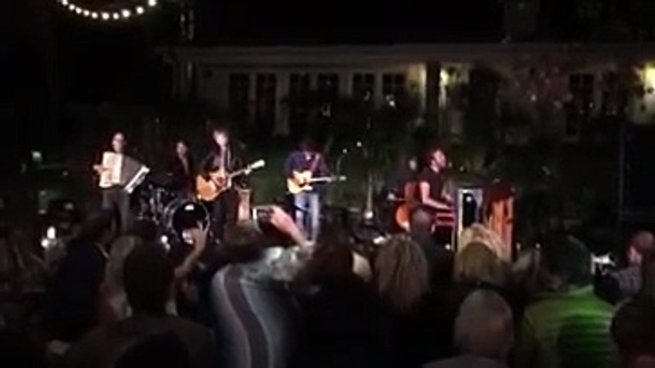 Comfortably Numb - Chris Martin - Beck  Comfortably Numb (Pink Floyd) Cover - Malibu BGC