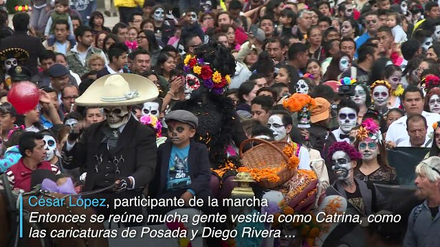 Catrinas toman las calles de México anticipando Día de Muertos
