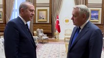 Cumhurbaşkanı Erdoğan, Fransa Dışişleri ve Uluslararası Kalkınma Bakanı Ayrault'u Kabul Etti