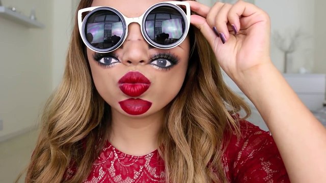 Halloween : Avec des sourcils sur la joue et moins de 4 minutes, vous pouvez réaliser ce maquillage troublant. Une valeu