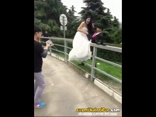 Konsept Fotoğraf Çektireyim Derken Şanzımanı Dağıtan Gelin