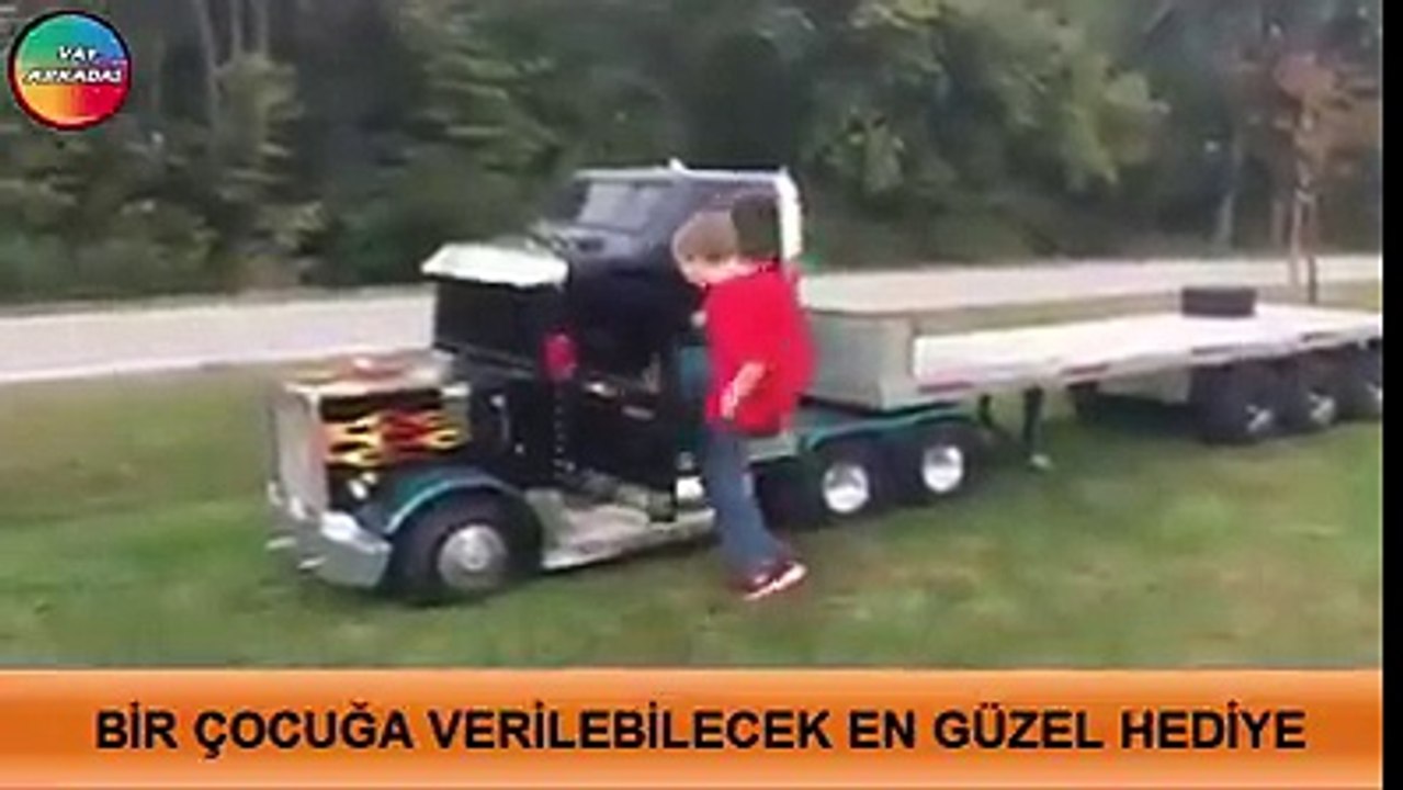 Büyüyünce Tır Olacak =) Bir Çocuğa Verilebilecek En Güzel Hediye =)