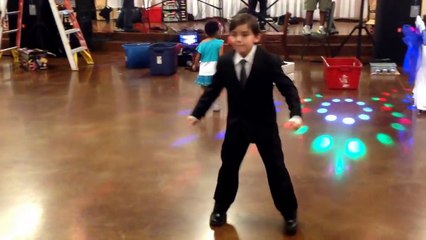 Little girl gets jealous!!!