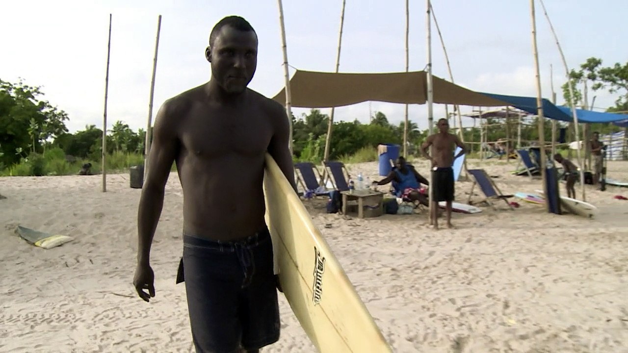 Surfen in Nigeria: Keine Angst mehr vor dem Wasser